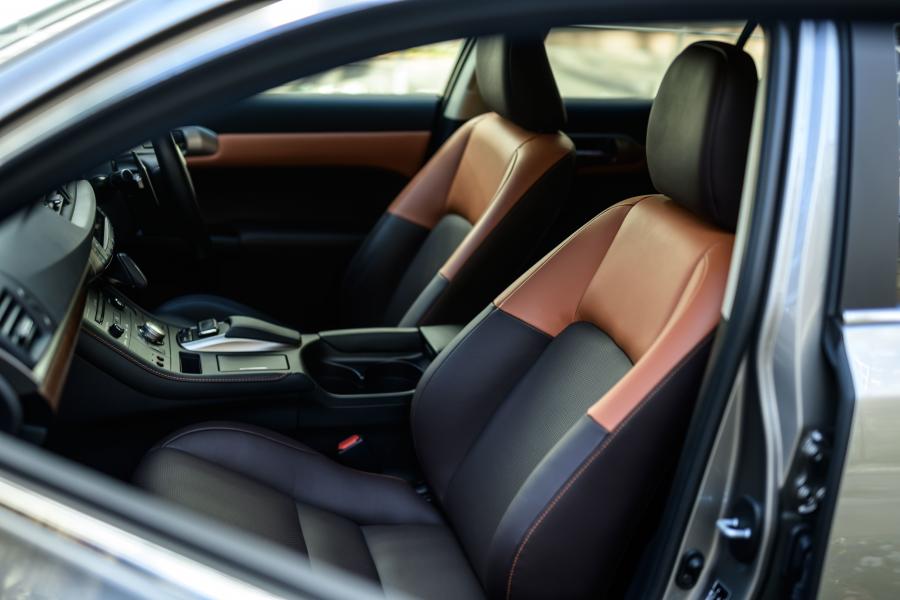 Интерьер Lexus CT200h 2019 года  (JP) (фото 25 из 27)